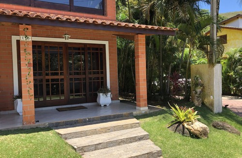 Praia do Pauba House | Beautiful house in a gated community on Paúba beach.