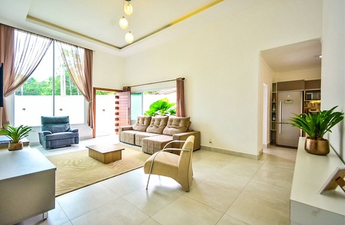 Costa do Sol House | Beautiful house with pool on the North Coast, 900m from Guaratuba Beach - Bertioga