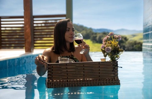 Cunha Ski Chalet | Beautiful mountain chalet with private pool.