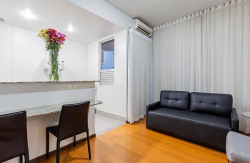 Savassi Hotel | Belo Horizonte City Escape with Savassi Energy, Balcony & Kitchen