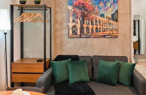 Santa Teresa Apartment | Between Lapa and Santa Teresa: 3 split AC units, 2 bathrooms, quiet and luxurious for groups.