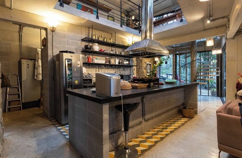 Portao House | Blaze's SkateHouse: Eco-spa e Refúgio- Atibaia, SP
