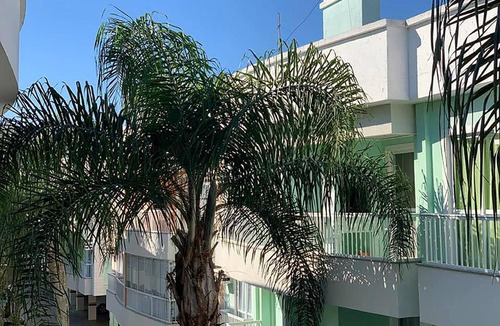 Bombas Apartment | Bombinhas Apartamento Condomínio San Victor 2 Quartos com Piscina
