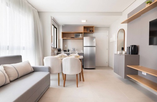 Torre Apartment | Botanik With Coworking, Pet Place, and Skyview By Carpediem