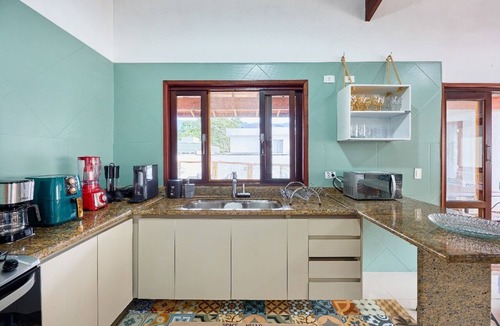 Horto House | Ubatuba | Private Condominium | Maid Service | Bed Linen Included