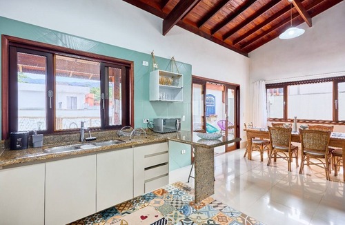 Horto House | Ubatuba | Private Condominium | Maid Service | Bed Linen Included