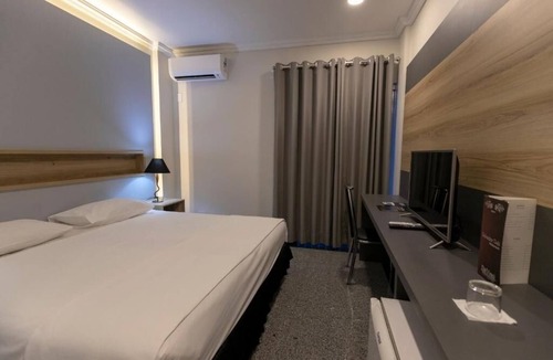 Adrianopolis Hotel | Brazil Jungle Walk Stay | 6.5 mi to MUSA rainforest | Onsite Pool + Free Bfast
