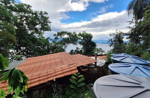 Ilha Grande Ski Chalet | Butterfly landing house