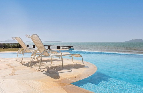 Praia Rasa Villa | Buz043 - Beachfront Villa with Infinity Pool