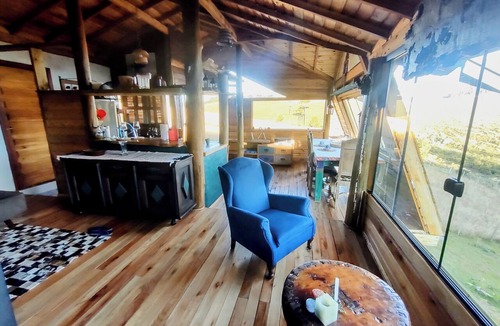 Cambara do Sul Cabin | By the stream, a tranquil cabin nestled in the heart of nature.