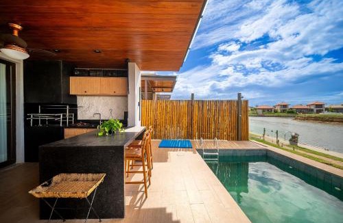 Marina House | Bz14 House with pool and Jet Ski pier on the canal!