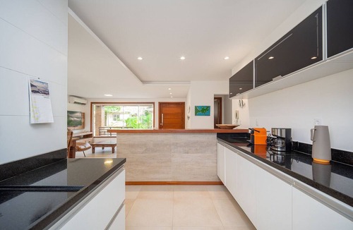 Praia Rasa House | Bz38 House 150m from the beach with private pool