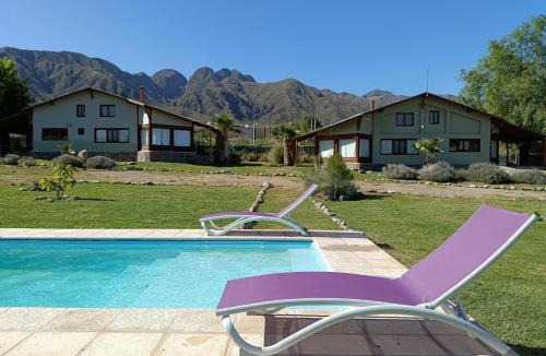 Cacheuta Ski Chalet | Cabañas Altos del Nopal
