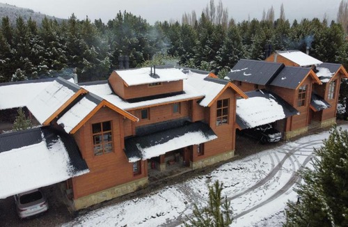 Meliquina Ski Chalet | Cabañas El Montañes