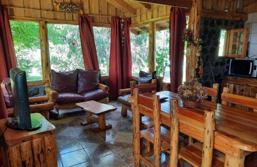 Lago Puelo Ski Chalet | Cabañas La Osa