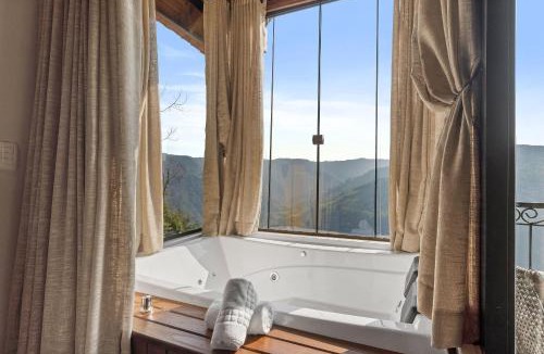 Nova Petropolis House | Cabana Gelb Hütte Vila Germânica by Achei