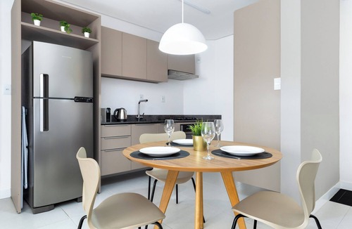 Ingleses Norte Apartment | Cannes Breeze By The Sea 1Bed with Sofa bed/Pool/Gym/Patio/Barbecue
