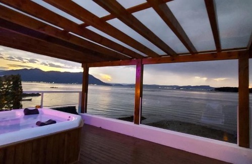 Ribeirao da Ilha House | Casa beira mar com Praia Privativa