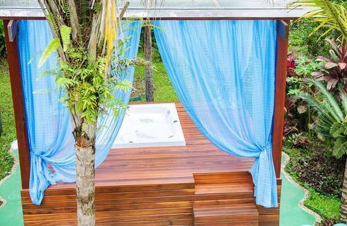 Guarutuba House | Casa c Piscina e Jacuzzi a 500m da Praia Guaratuba