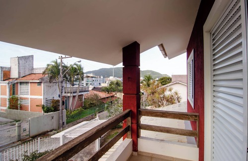 Santinho House | Casa c/Terraço, 500m da Praia nos Ingleses JT1089
