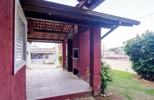 Santinho House | Casa c/Terraço, 500m da Praia nos Ingleses JT1089