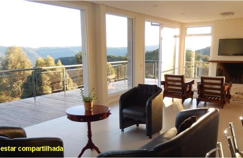 Nova Petropolis House | Casa Colina do Sol