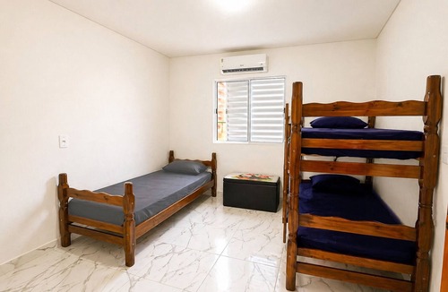 Aviacao Bed & Breakfast | Casa com piscina e churrasqueira a 100m da praia perfeita para famílias