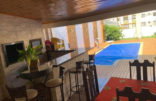 Neva Villa | Casa com Piscina em Região Nobre de Cascavel