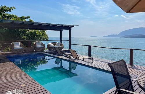 Cambaquara House | Casa com vista panorâmica perto da Ilha das Cabras