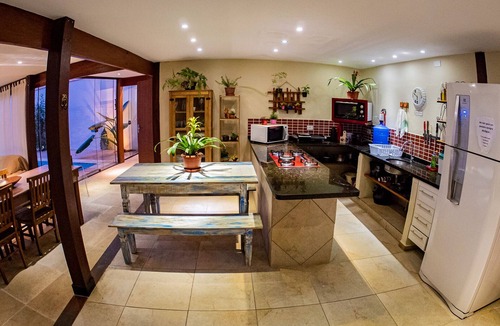Paraty House | Casa da Raia with 8 suites with air conditioning and a swimming pool for up to 27 people.