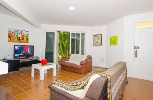 Jurere Internacional House | Casa das Lagostas: 2min from the beach,; Jurere International