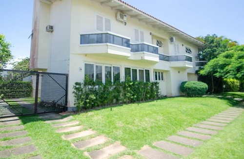 Jurere Internacional House | Casa das Lagostas: 2min from the beach,; Jurere International