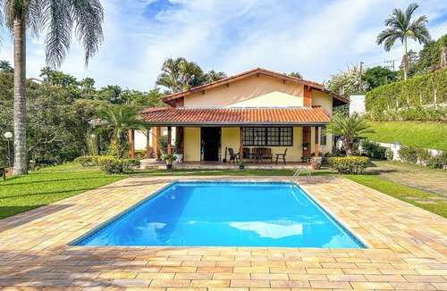 Mairinque House | Casa de campo c piscina e natureza em Mairinque/SP