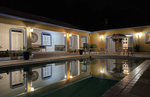 Valinhos Cottage | Casa de Campo com Ampla Área de Lazer, Piscina, Mini Campo e Quadra