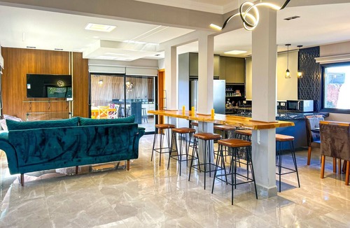 V Cristina House | Casa de Inverno em Campos com Lareira e Jacuzzi