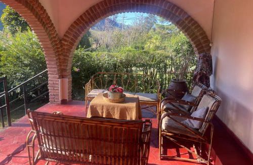 El Rodeo House | Casa de Piedra