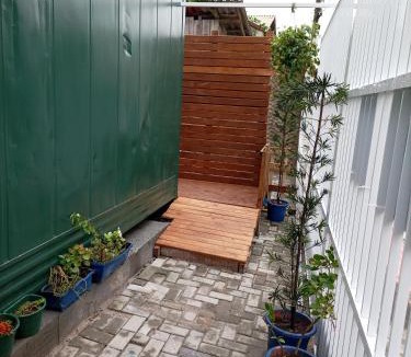 Centro House | Casa do Tião Refugio em Container 50metros do mar, 15km Beto Carrero e 3km do Aeroporto e Porto de Navegantes Centro da Cidade NÃO RECEBEMOS FUMANTES