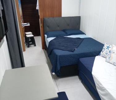 Centro House | Casa do Tião Refugio em Container 50metros do mar, 15km Beto Carrero e 3km do Aeroporto e Porto de Navegantes Centro da Cidade NÃO RECEBEMOS FUMANTES