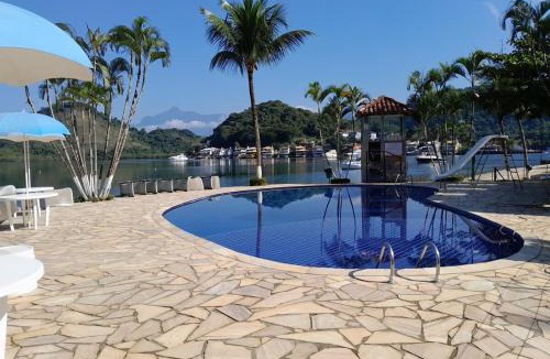 Itanema House | Casa em condomínio com praia particular