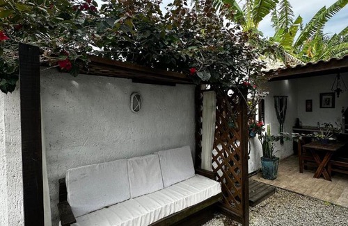 Cachoeira do Bom Jesus House | Casa em condomínio, piscina, churrasqueira -LEO605