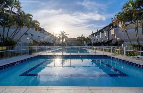 Ponta das Canas Apartment | Casa em condominio clube na beira da praia