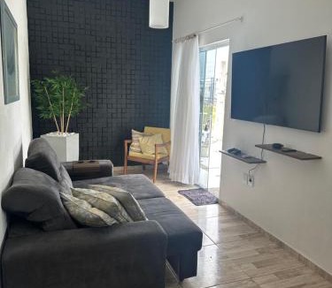 Canasvieiras House | Casa em Florianópolis no bairro de Canasvieiras com sacada e churrasqueira!