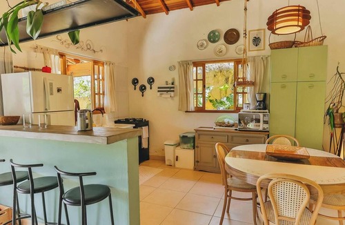 Mairinque House | Casa em Mairinque em meio a Natureza com Piscina