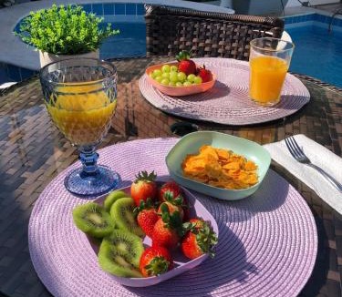 Jardim Casablanca House | Casa em Peruíbe, Piscina, Hidro, Ar condicionado, Churrasqueira