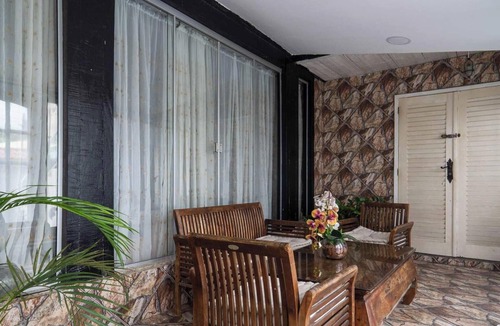 Sao Pedro da Aldeia House | Casa em Sao Pedro da Aldeia com Piscina e Quintal