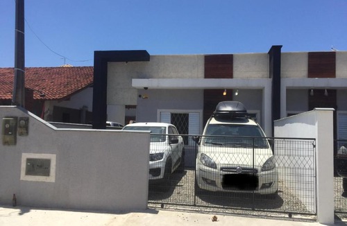 Enseada House | Casa Enseada, Prainha, Praia Grande prox mar com 2 ar split