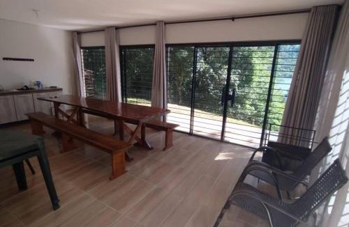 Santos Dumont House | Casa Frente ao lago - Goio En