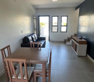 Laguna House | Casa geminada a 250 metros do mar