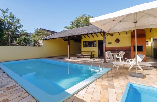 Guaratuba House | Casa Guaratuba-Barra do Saí - "Recanto de Milady" - 80 m da Praia