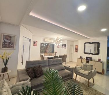 Souza House | CASA Hangar